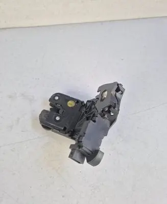 Audi A6 S6 C6 4F Tailgate/trunk/boot lock/catch/latch 8P4827505B