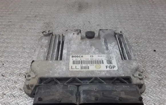 Opel Vectra C Engine control unit/module 0281011448 55189629