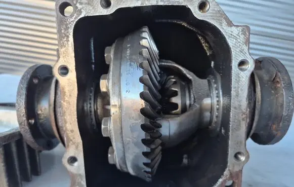 BMW X5 E53 Rear differential 7524892