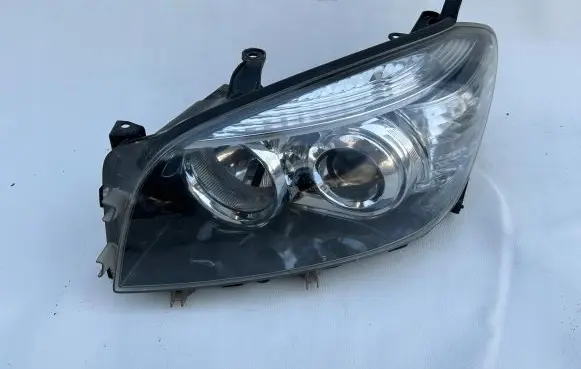 Toyota RAV 4 (XA50) Headlight/headlamp