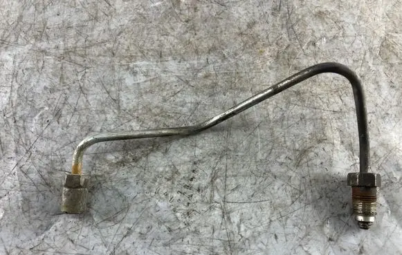 Toyota Corolla Verso E121 Fuel injector supply line/pipe 