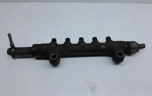 Subaru XV I Fuel main line pipe