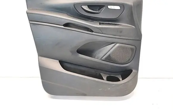 Mercedes-Benz Vito Viano W447 Front door card panel trim A4477271778