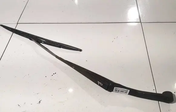 Subaru Forester SG Front wiper blade arm 