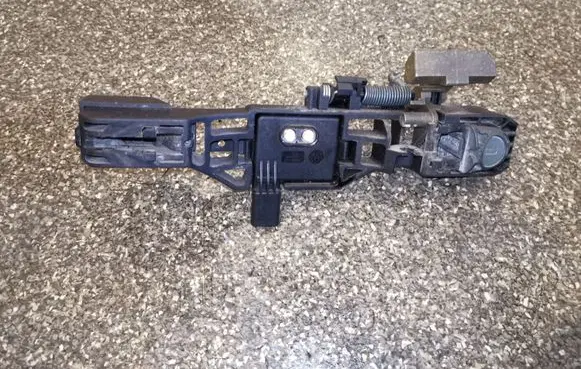 Renault Vel Satis Front door exterior handle/bracket 8200008430