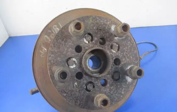 Ford Transit - Tourneo Connect Front wheel hub spindle knuckle