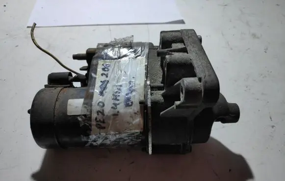 Peugeot 206 Starter motor CL4 D6RA110