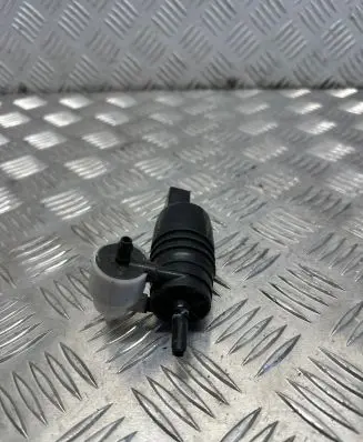 Windscreen/windshield washer pump