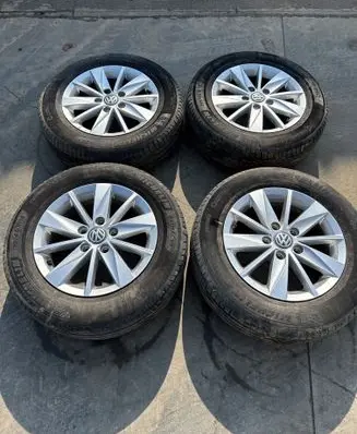 Volkswagen Golf VII R15 alloy rim 