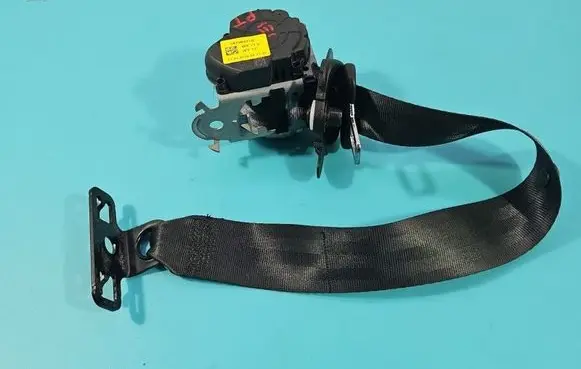 Peugeot 5008 II Rear seatbelt 98093485XX IMPRK1598623
