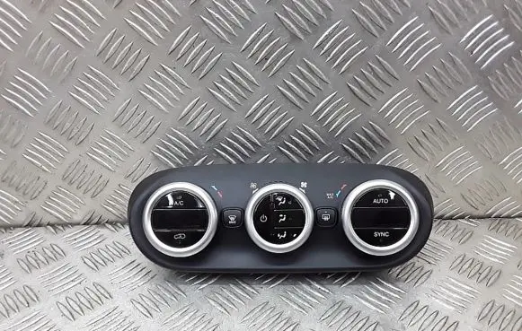Fiat 500X Climate control unit