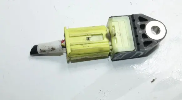 Lexus IS III XE30 Airbag deployment crash/impact sensor 8983153020