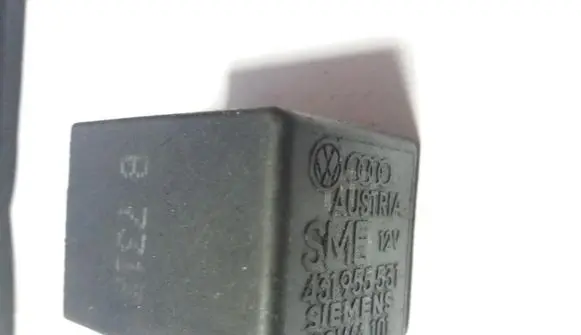 Audi A6 S6 C5 4B Other relay 431955531