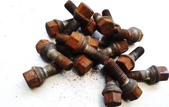 Opel Corsa D Nuts/bolts 