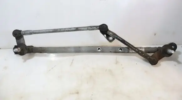 Chevrolet Cruze Front wiper linkage 