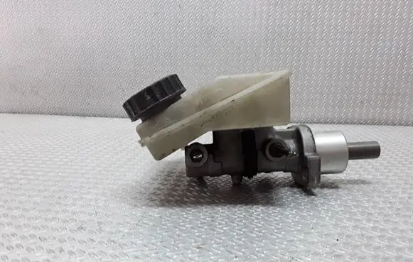 Peugeot 206 Master brake cylinder 03350884281