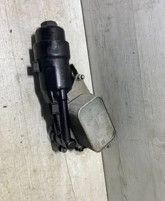 Engine oil radiator