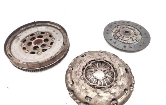 Opel Zafira B Clutch set kit 415044510
