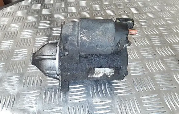 Hyundai i30 Starter motor 361002b202