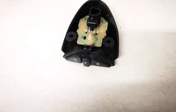 Acura MDX I Steering wheel buttons/switches 