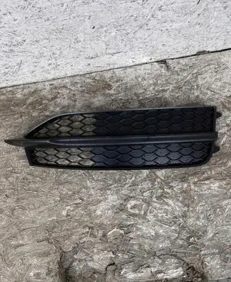 Audi A7 S7 4G Front grill 4G8807682B