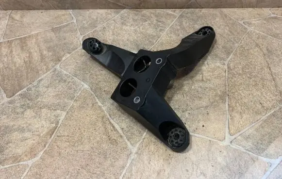 BMW 2 F46 ABS pump bracket 6851604
