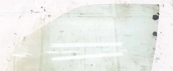 Volvo S40, V40 Front door window glass four-door