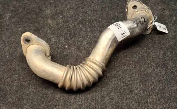 Volkswagen Tiguan EGR valve line/pipe/hose 03P131521A