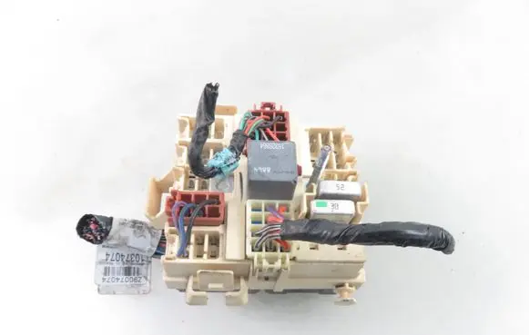 Hummer H2 Central body control module 15190658