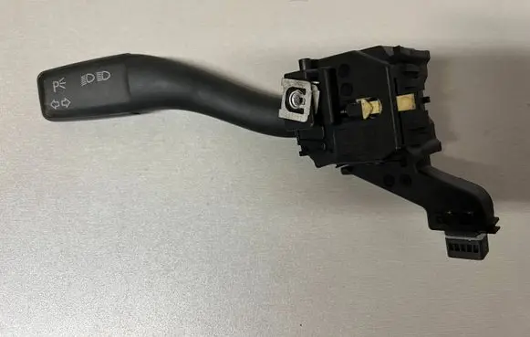 Audi A3 S3 A3 Sportback 8P Indicator stalk 8P0953513A 10360062386426 01103600