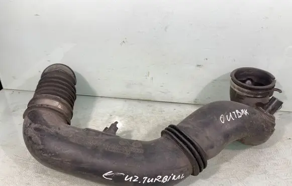 Subaru Outback Air intake hose/pipe A12ag05