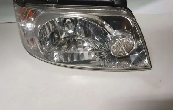 Hyundai Matrix Headlight/headlamp 92102170