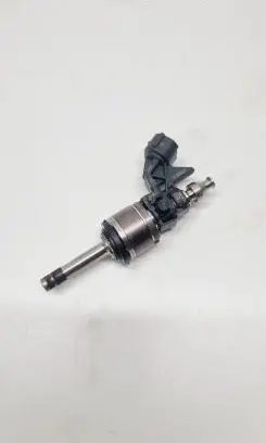 Nissan Qashqai J12 Fuel injector 166006RC0A