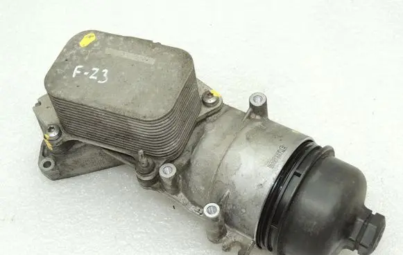 Ford Focus ST Oil filter mounting bracket 1685820 AV6Q6L625AA