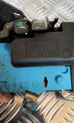 Volvo S60 Front door lock