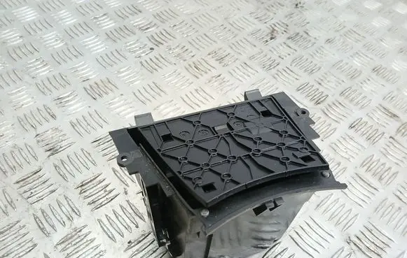 Mercedes-Benz E W211 Glove box central console A2116800350