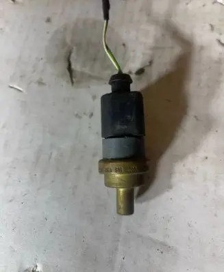 Volkswagen Golf VI Coolant temperature sensor 06A919501A