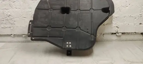Maserati Ghibli Engine splash shield/under tray 6700092380