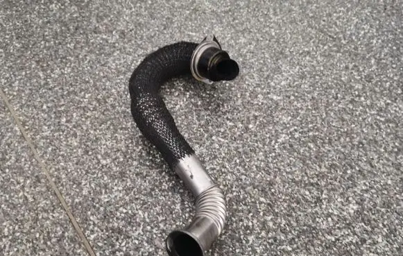 Peugeot 308 EGR valve line/pipe/hose 9646996980