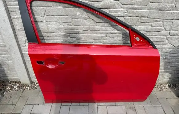 Hyundai i30 Front door CZESCICARSPL002