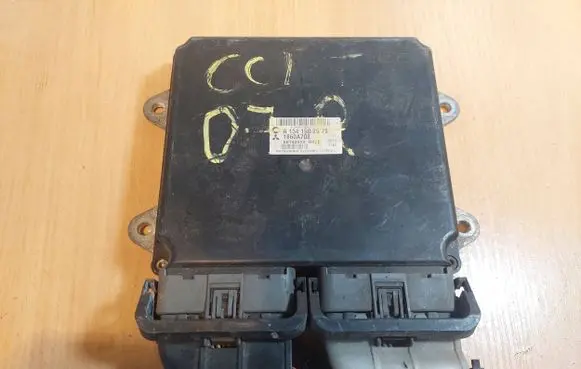 Mitsubishi Colt Engine control unit/module ECU A1341502579 E6T42483 1860A708