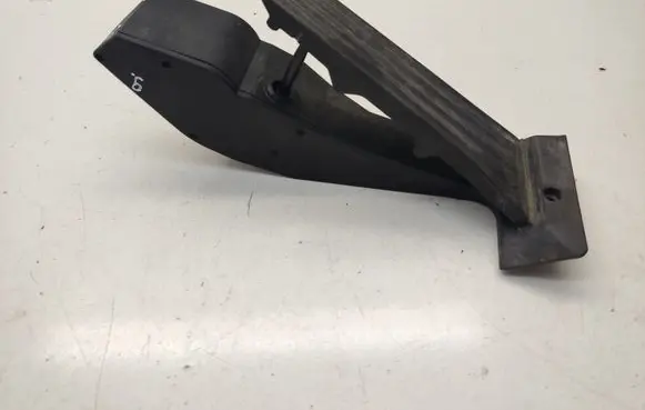 BMW 5 E60 E61 Accelerator throttle pedal 677264502 3542677264502