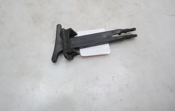 Volkswagen Golf IV Engine bonnet (hood) release handle 1J0823593C