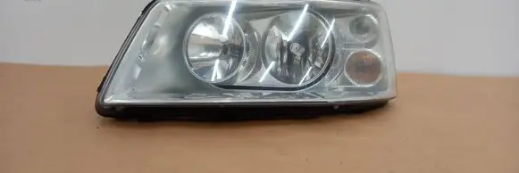 Volkswagen Transporter - Caravelle T5 Headlight/headlamp 0301195201 7H1941015T