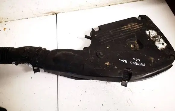 Nissan Primera Air filter box