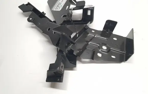 Renault Master III Fender mounting bracket 631442115R 260926225R