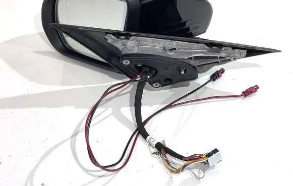 Mercedes-Benz C W205 Front door electric wing mirror 