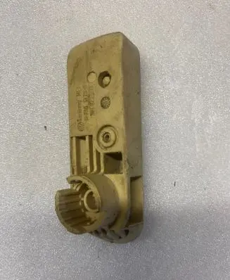 Volkswagen PASSAT B5.5 Engine bonnet (hood) release handle 3D1823533