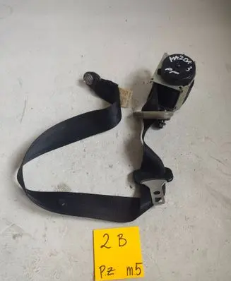 Mazda 3 I Front seatbelt 560444621A