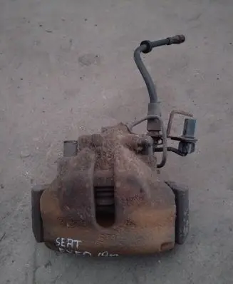 Seat Exeo (3R) Front brake caliper